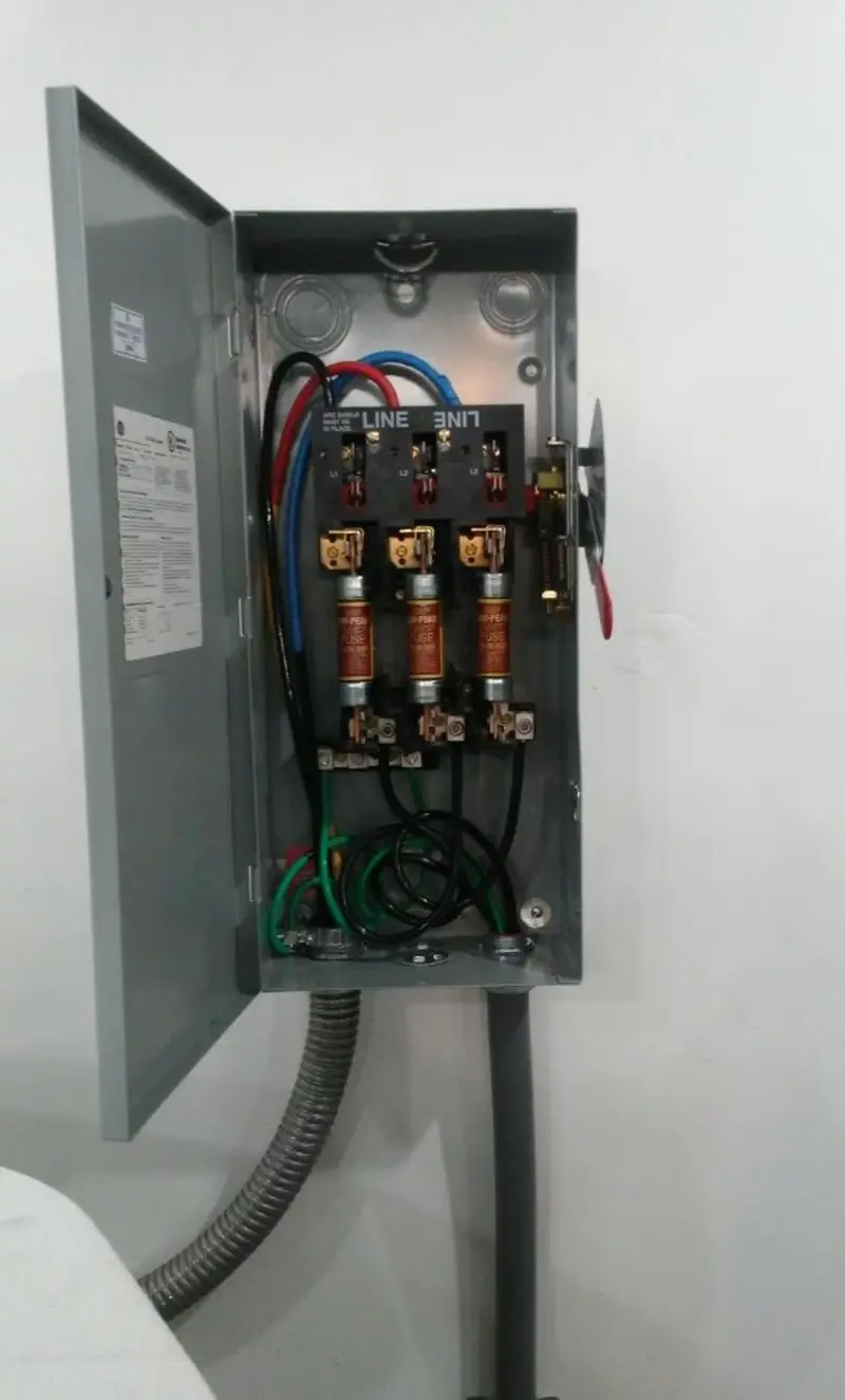 Three-phase disconnect switch installed for Electrical Wiring & Rewiring in Maryland City